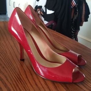 Red patent leather pumps!